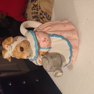 The Leonardo Collection Mrs. Rabbit Cookie Jar